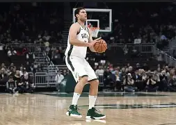 密尔沃基雄鹿vs凯尔特人